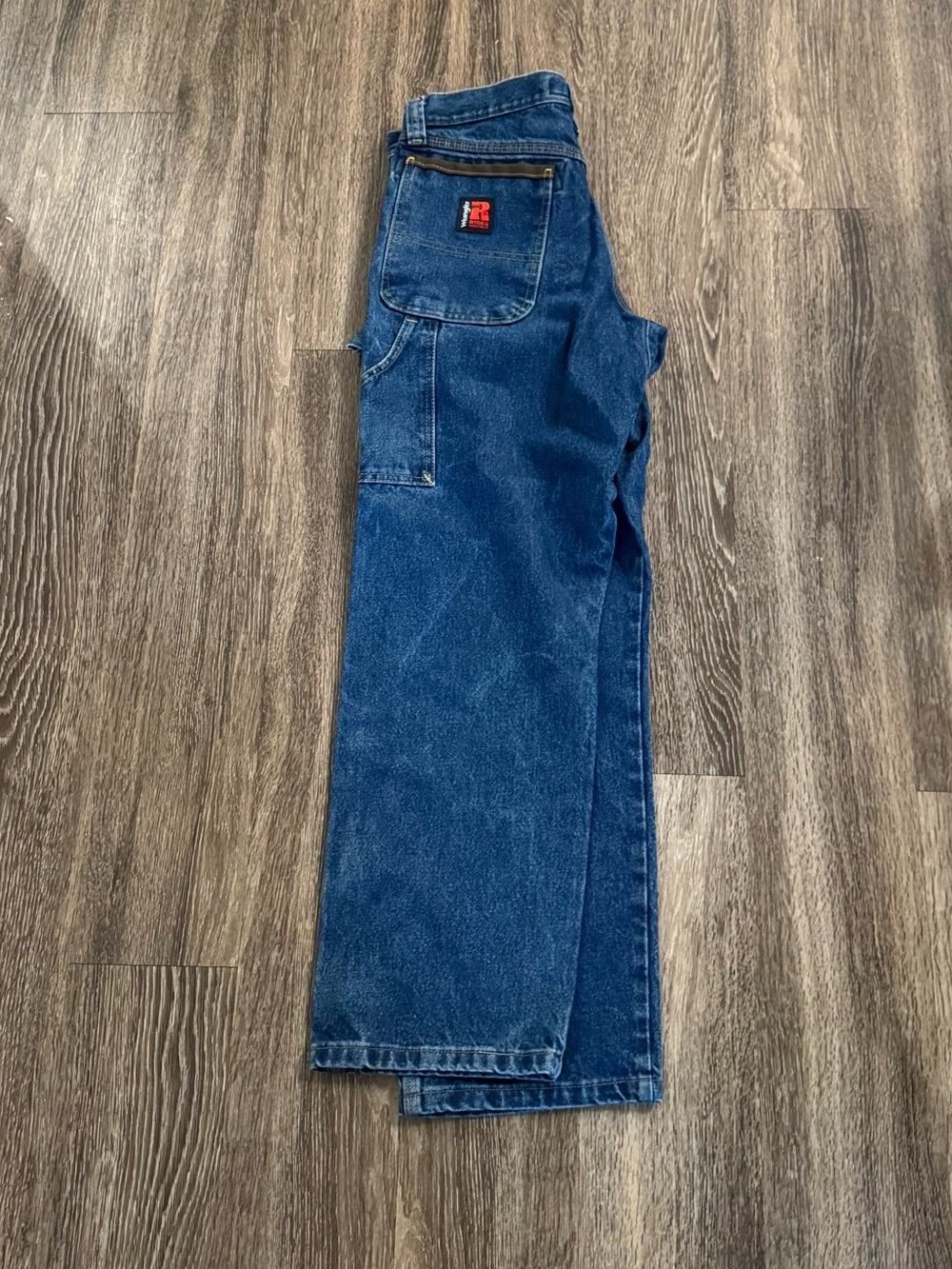 Wrangler Men's Blue Denim Jeans - Relaxed Fit 33-30